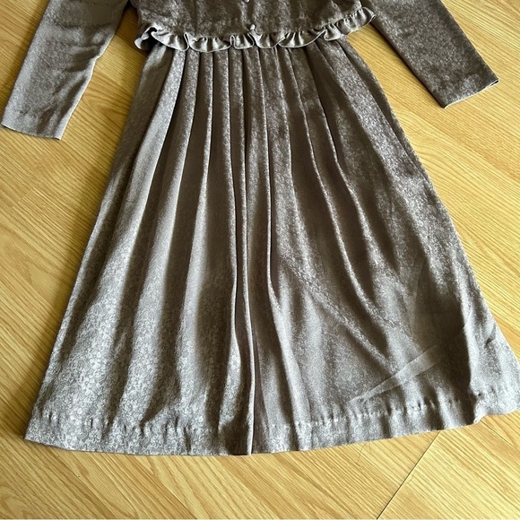 Vintage Viti Levu Pour Les Femmes Taupe Ruffle Long Dress XS/SM - Picture 4 of 11